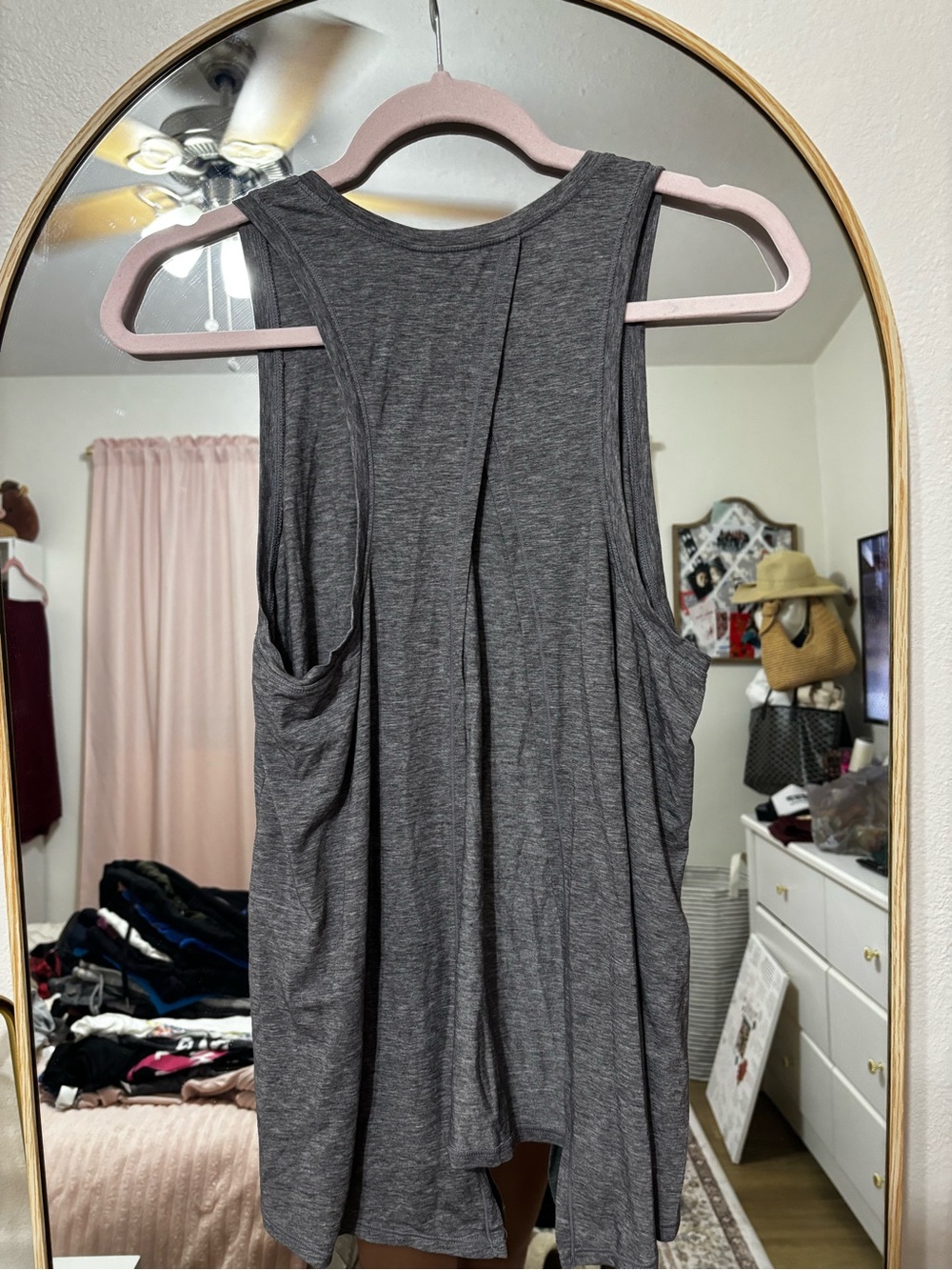 Gap Tank - Picture 2 of 2